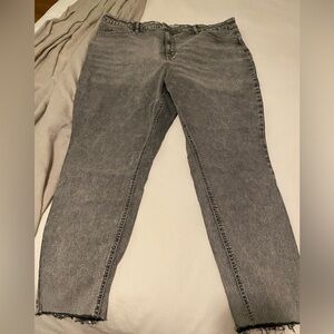 Ava and Viv Gray Skinny Jeans